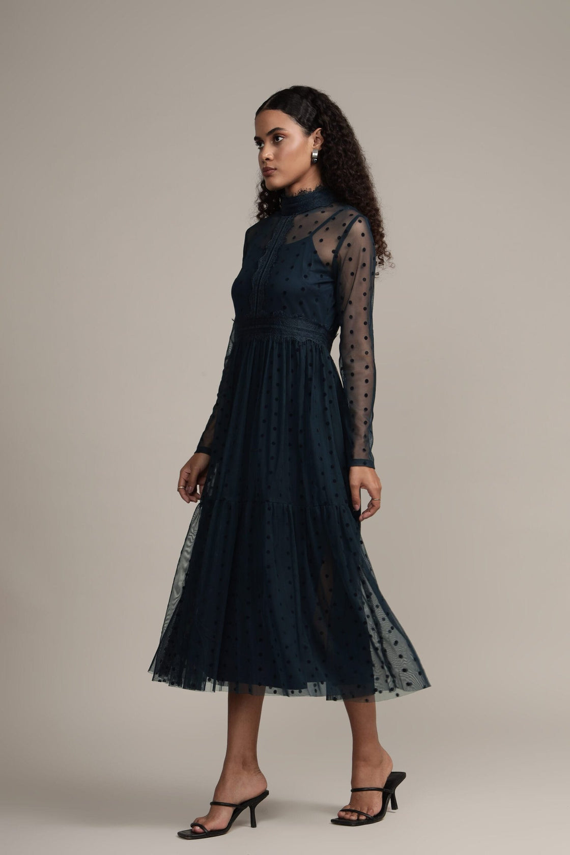 Roman Lola-Navy