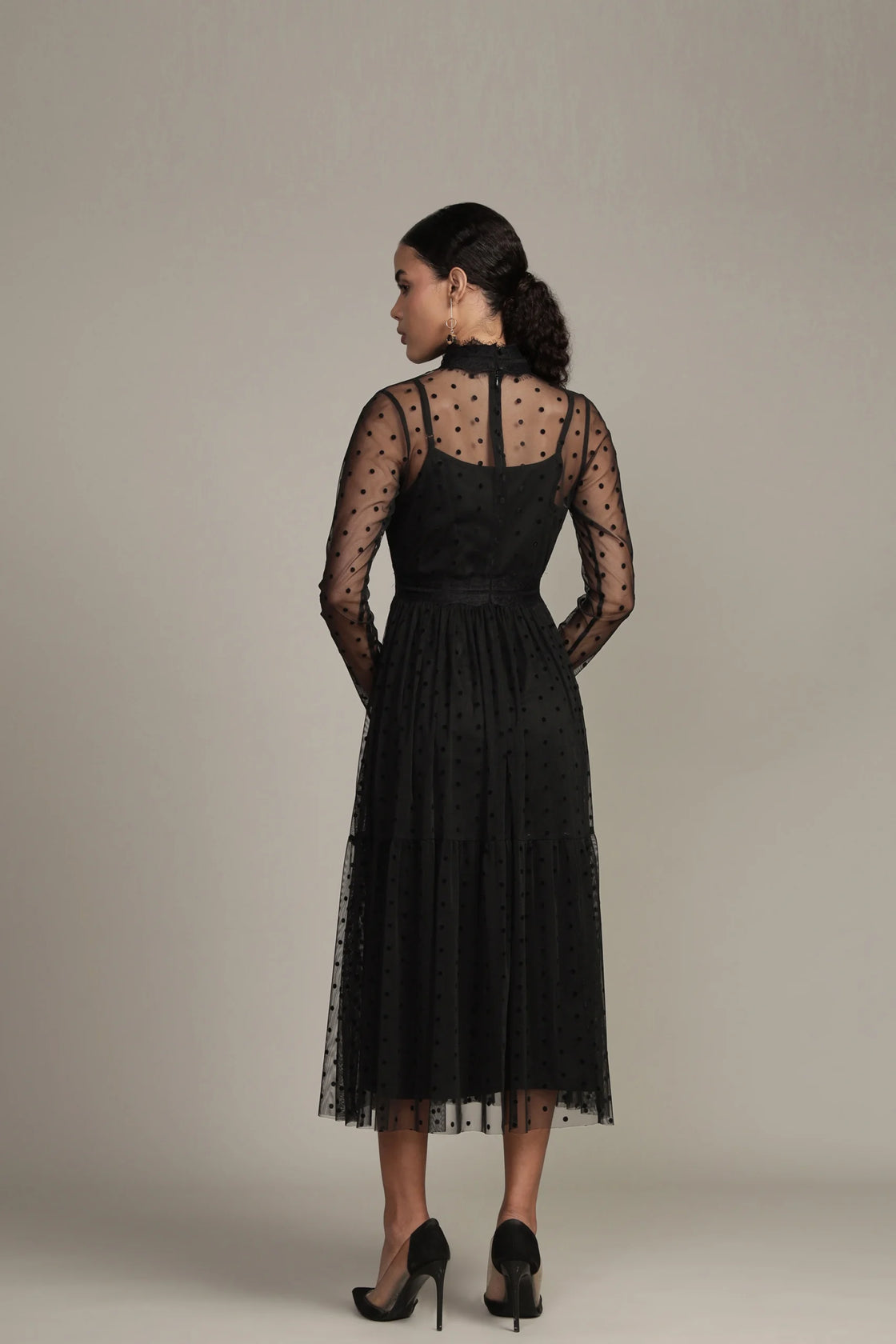 Roman Lola Black