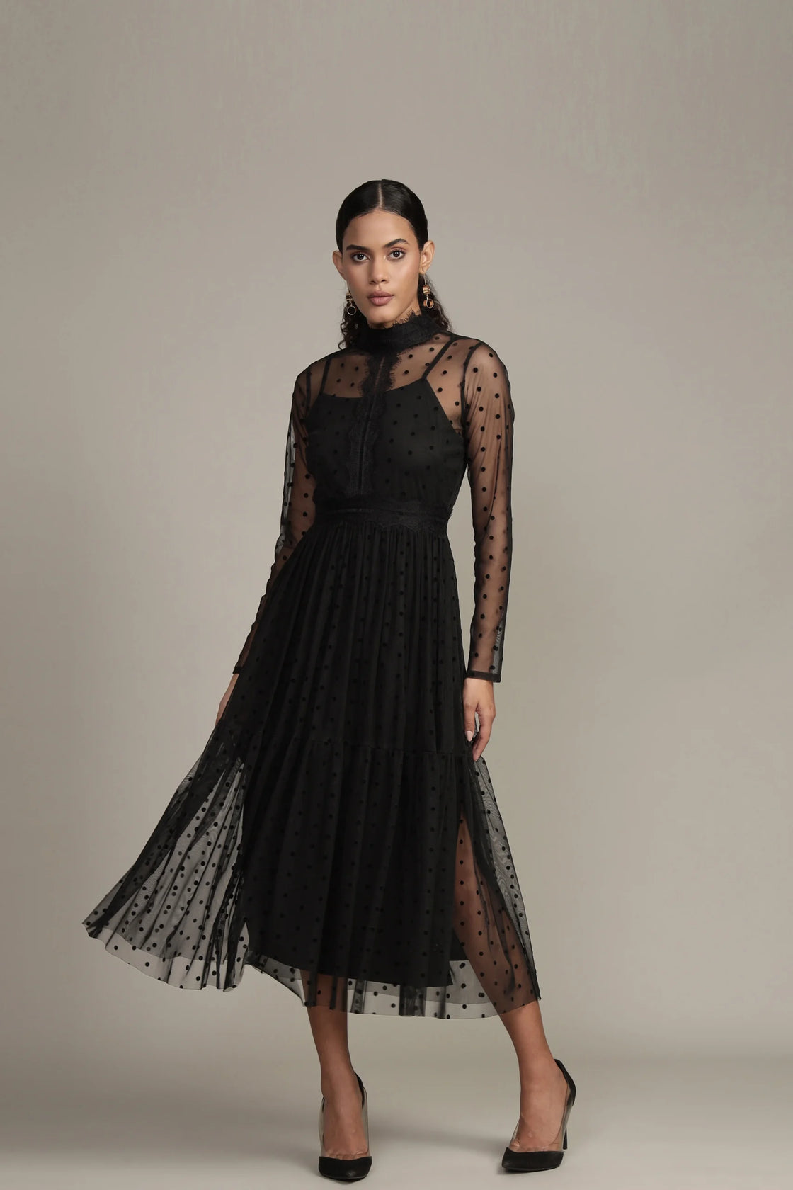 Roman Lola Black